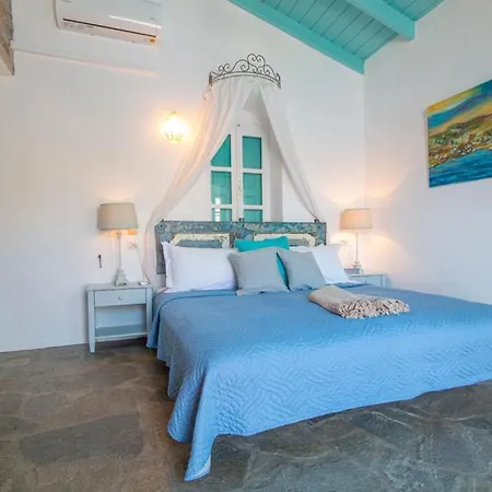 Villa Emporio A Captivating 6-bed In Nimborio