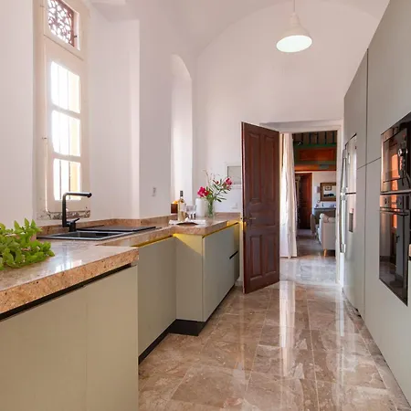 Emporio A Captivating 6-bed In Nimborio Symi