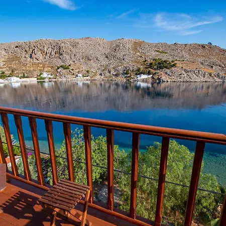Villa Emporio A Captivating 6-bed In Nimborio