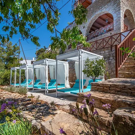Villa Emporio A Captivating 6-bed In Nimborio